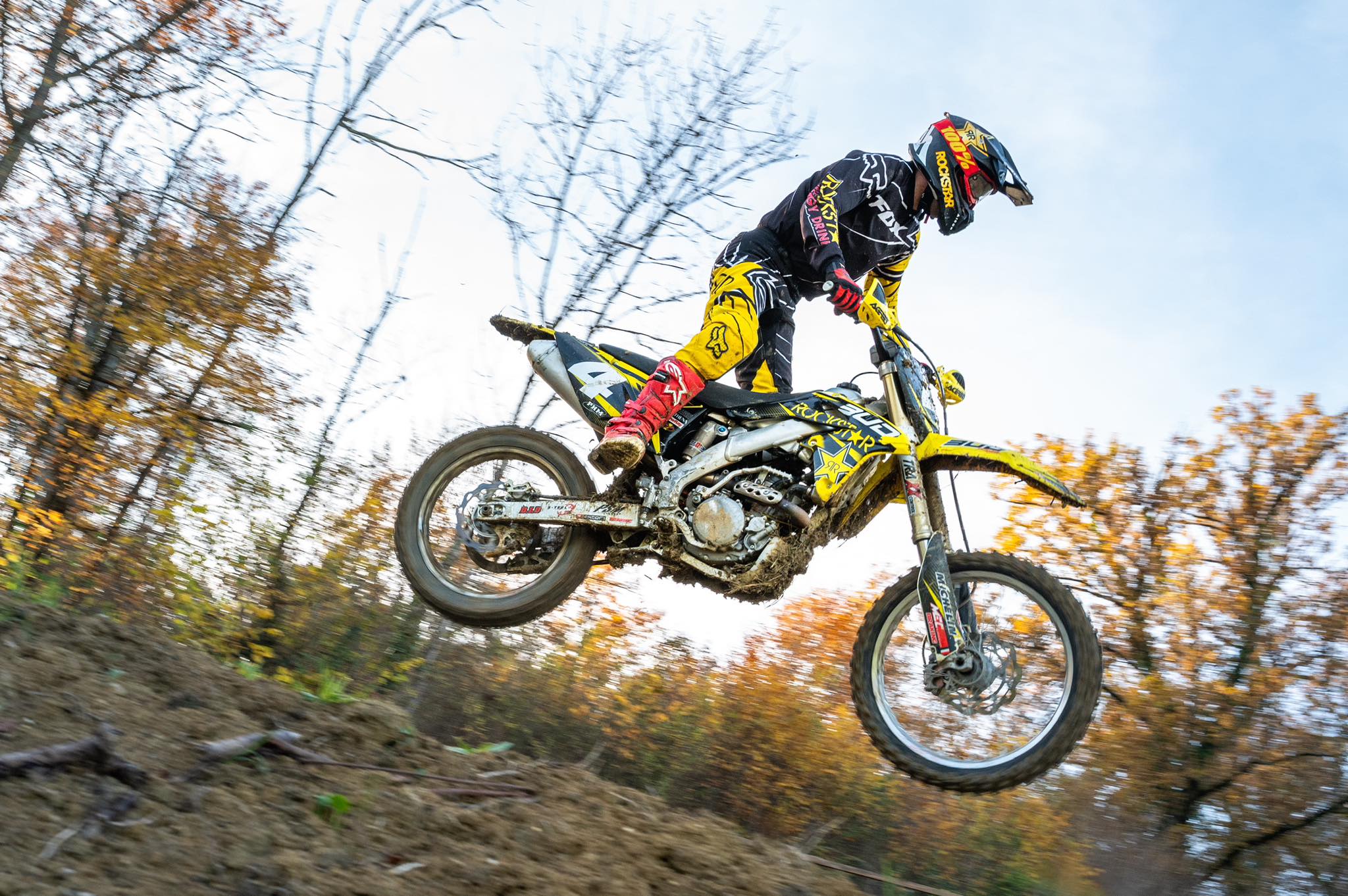 Cross Jaune